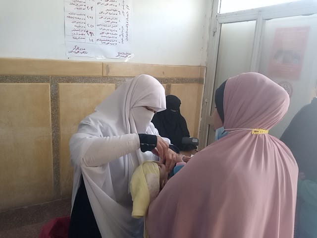 التطعيم ضد شلل الأطفال 