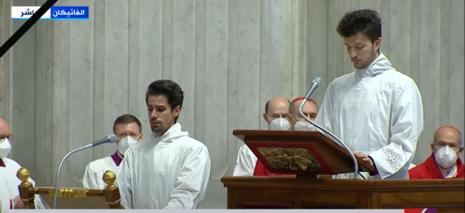 البابا فرنسيس يترأس قداس أحد الشعانين 