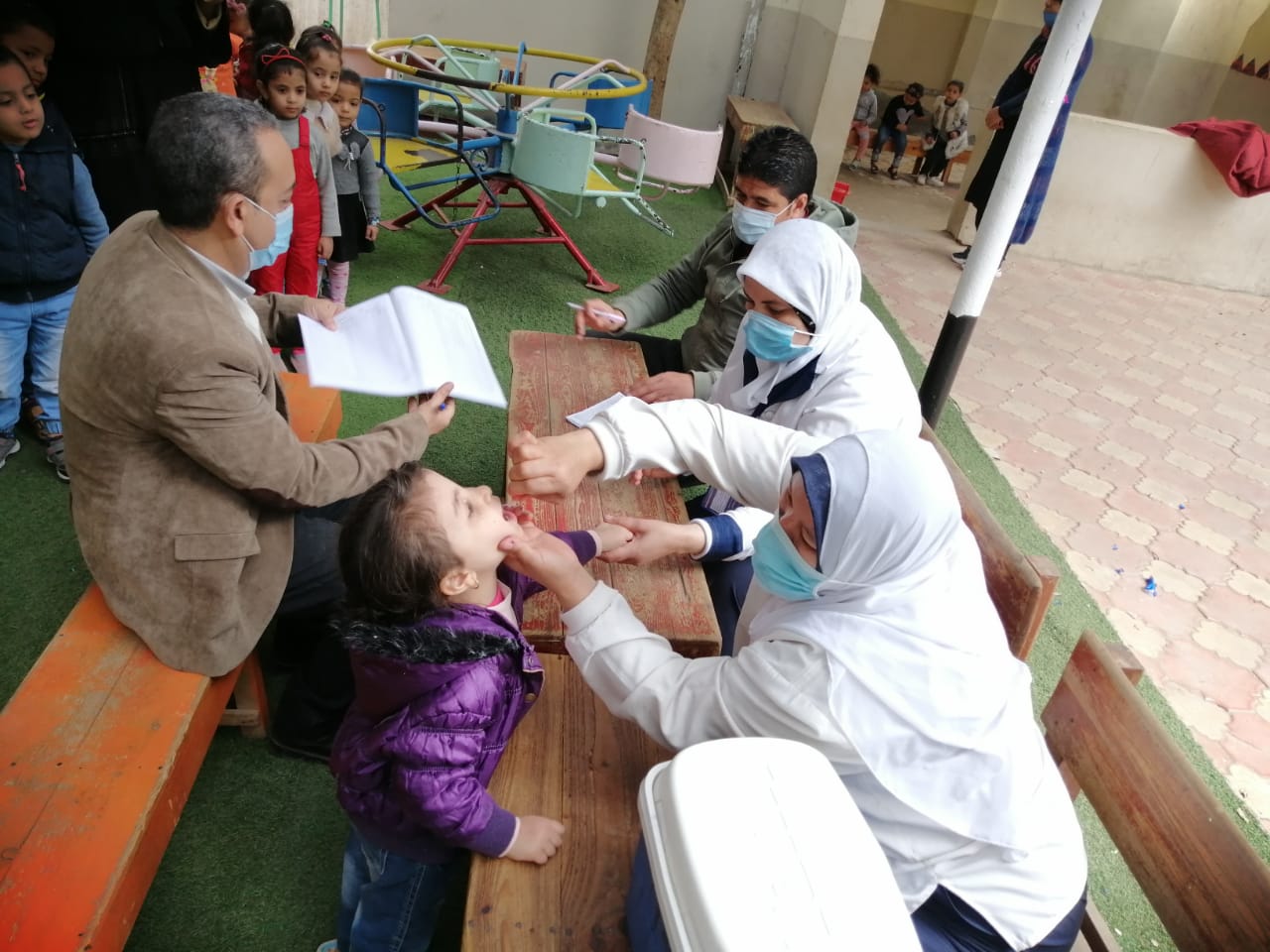 الحملة القومية التطعيم ضد شلل الأطفال 