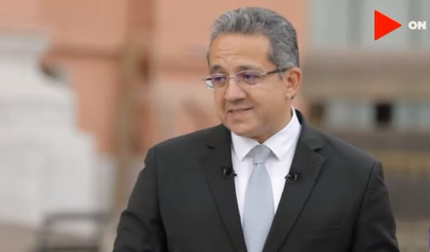 خالد العناني 