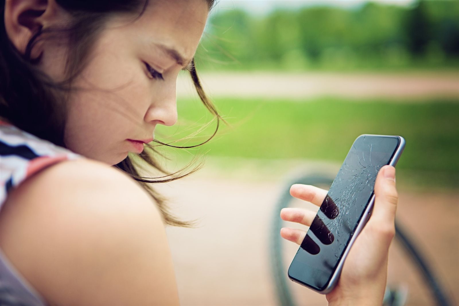 5 نصائح ذهبية للحفاظ على شاشة هاتفك الذكى من الخدش  