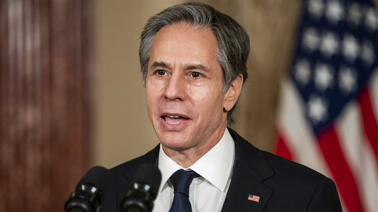 الخارجية الأمريكية تأمر موظفيها بمغادرة ميانمار