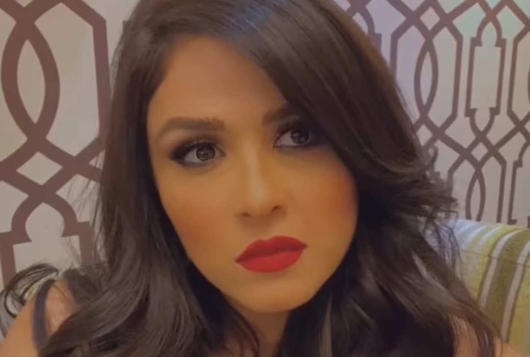 ياسمين عبد العزيز 