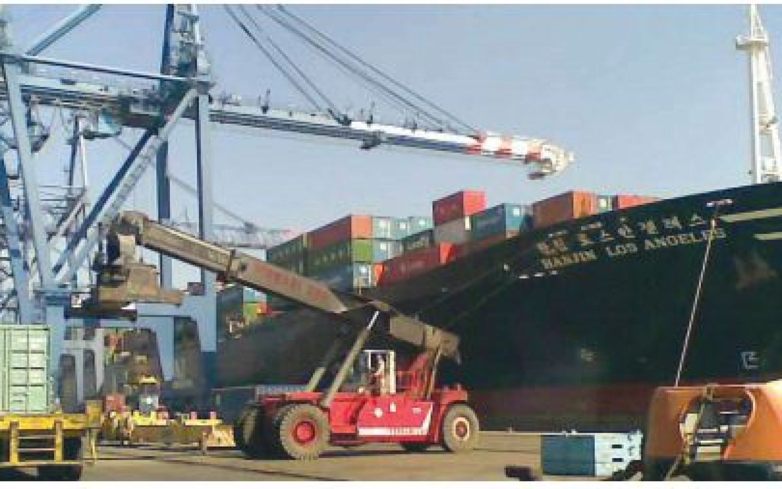 صورة أرشفية - الجمارك 