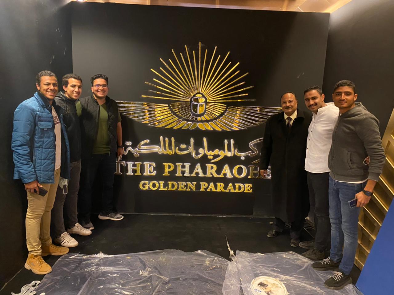 رئيس اتحاد طلاب جامعة حلوان فى موكب نقل المومياوات