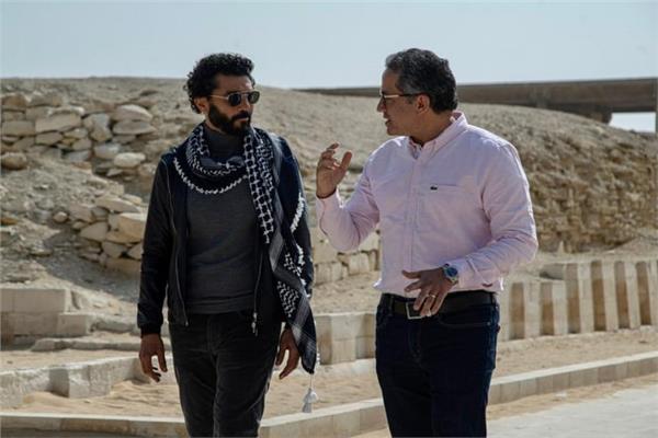 خالد النبوي ووزير الآثار 