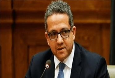 وزير الأثار 