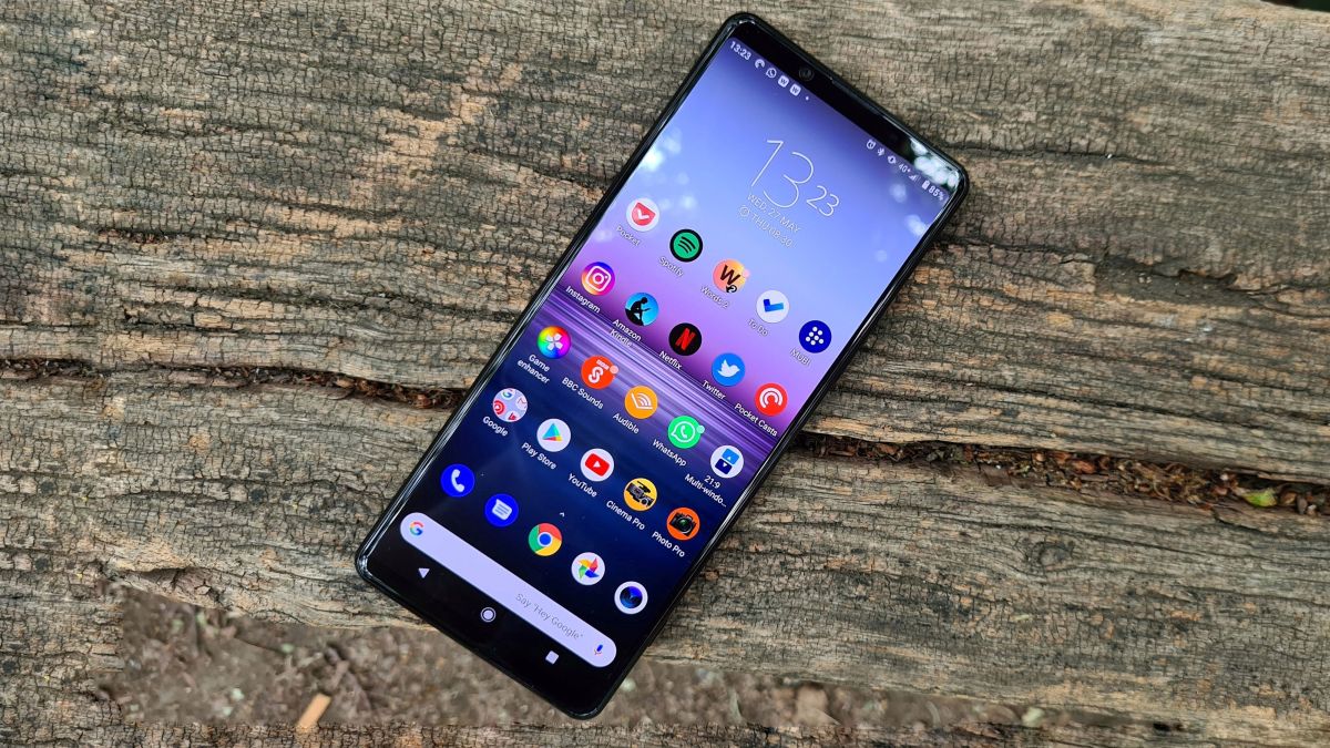 هاتف Xperia 1 III من سونى يأتى بإمكانات جبارة