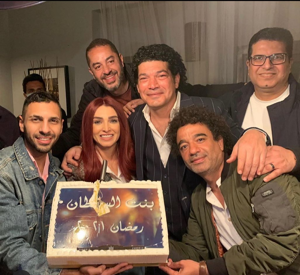 فريق مسلسل بنت السلطان 