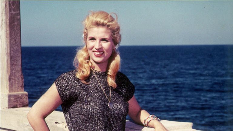 الفنانة الراحلة صباح
