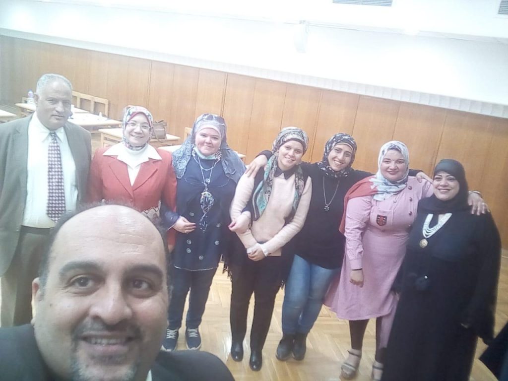 صورة خلال ورشة عمل لجنة المرأة بالمحامين 
