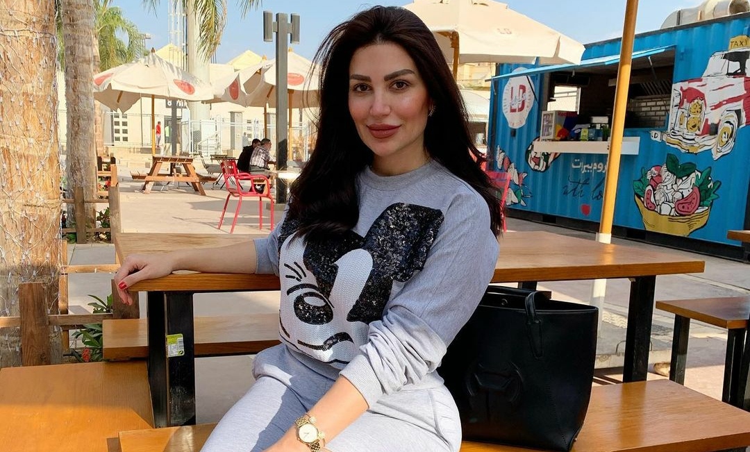 سارة نخلة