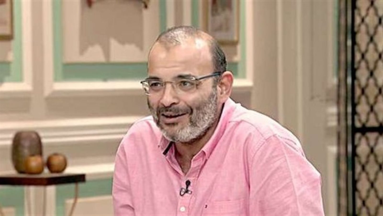 ايمن بهجت قمر 