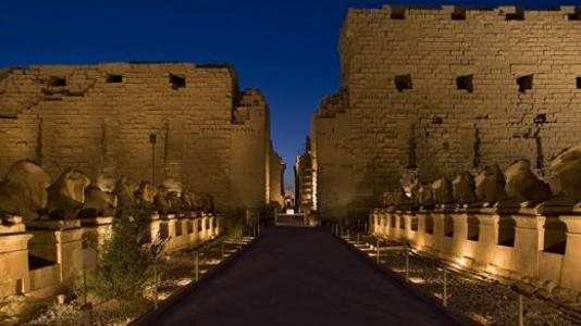الدكتور مصطفى وزيري الأمين العام للمجلس الأعلى للآثار