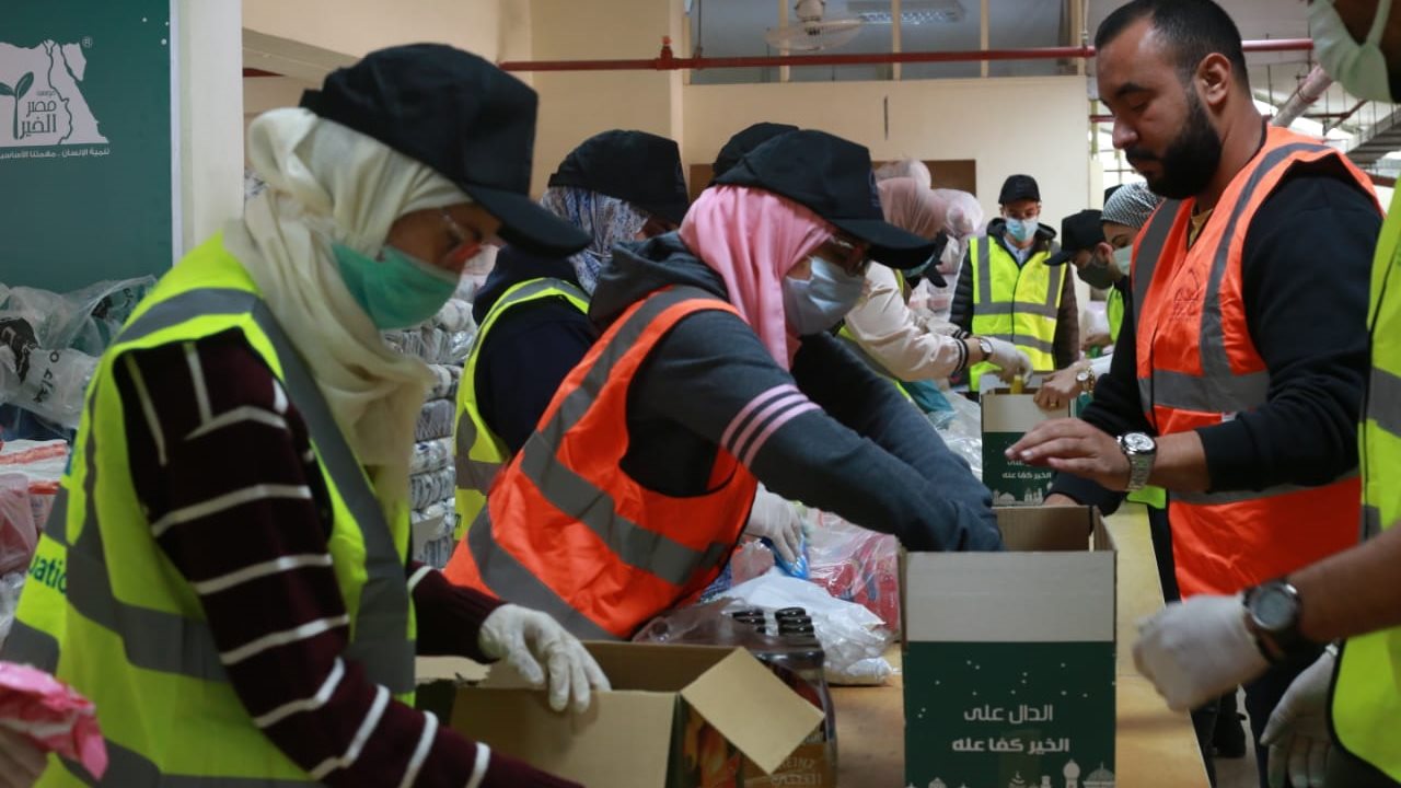 طلاب جامعة العلوم والتكنولوجيا 
