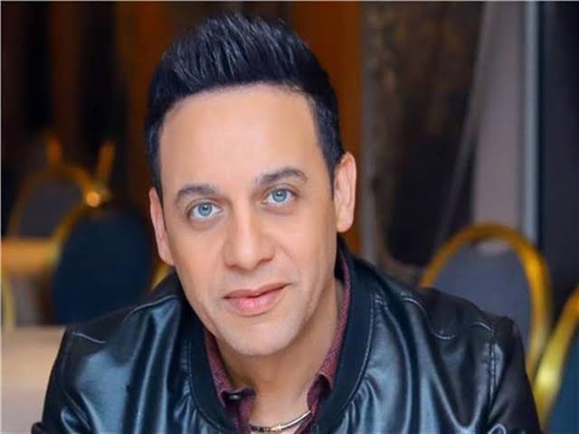 مصطفى قمر مصطفى قمر