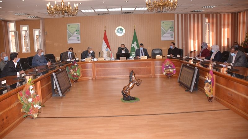 اجتماع محافظ الشرقية