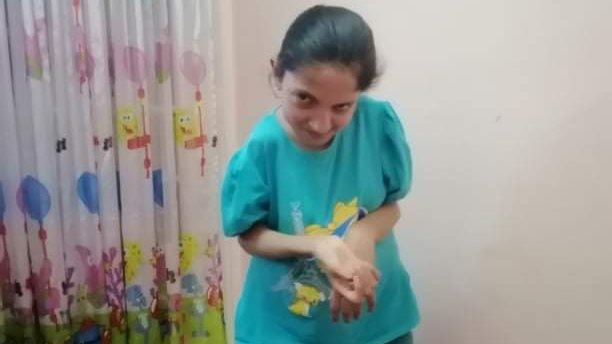 الطفلة