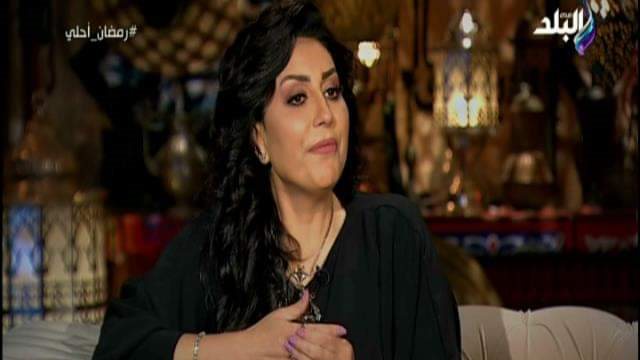 الفنانة وفاء عامر 