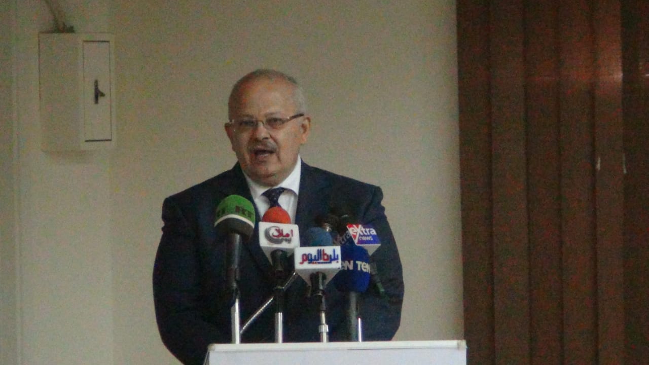 رئيس جامعة القاهرة