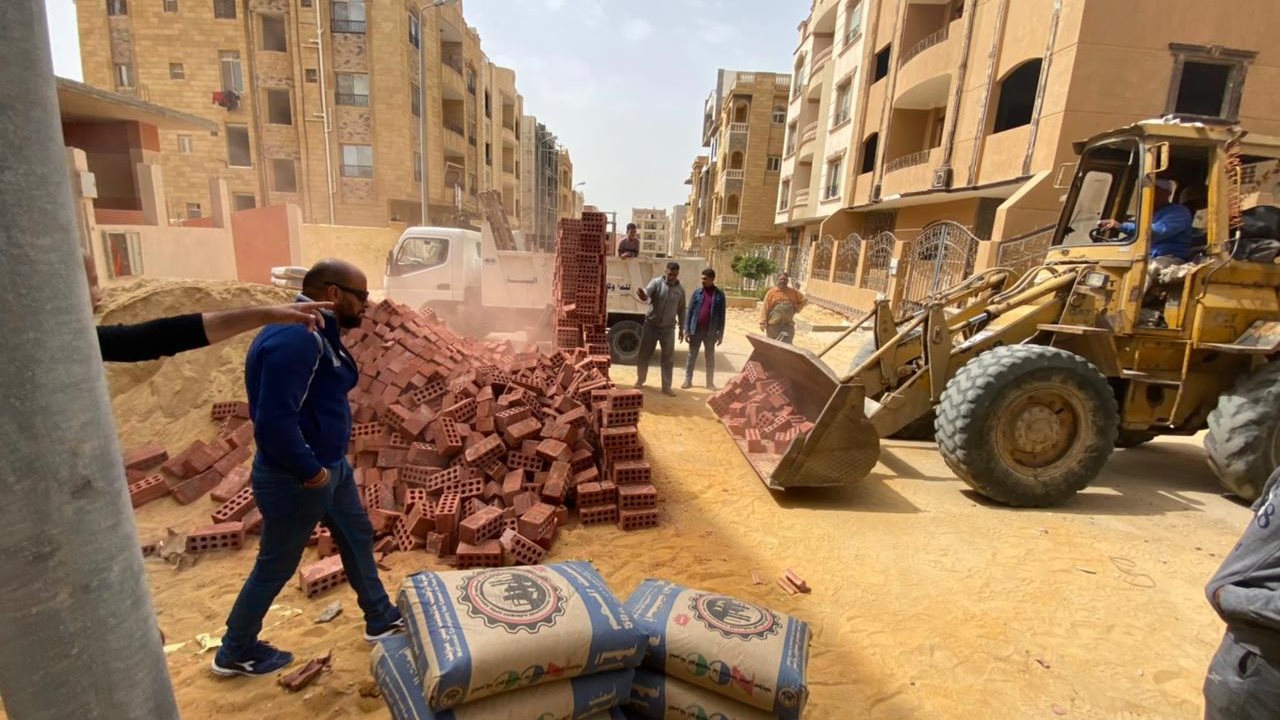 إزالة مخالفات بالقاهرة الجديدة