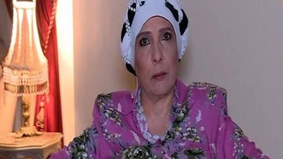 الدكتورة نجوي هاشم نقيب صيادلة الجيزة 