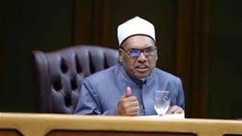 الدكتور عبدالفتاح العواري