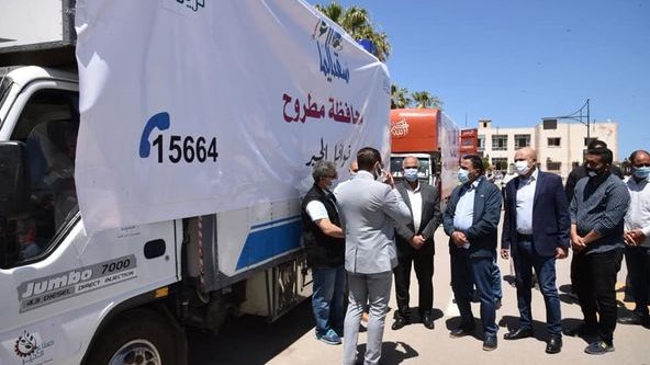 محافظ مطروح يتابع وصول كرتونة رمضان