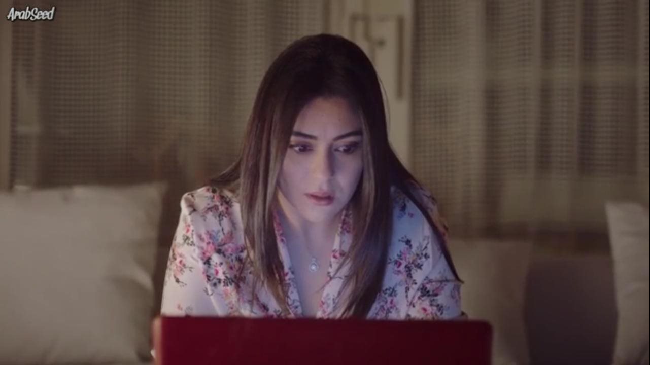 الفنانة نهى عابدين 