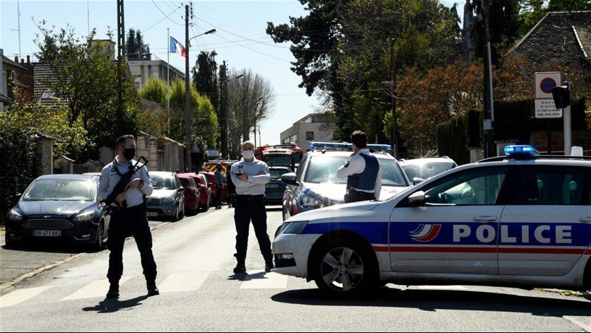 حادث الطعن في باريس
