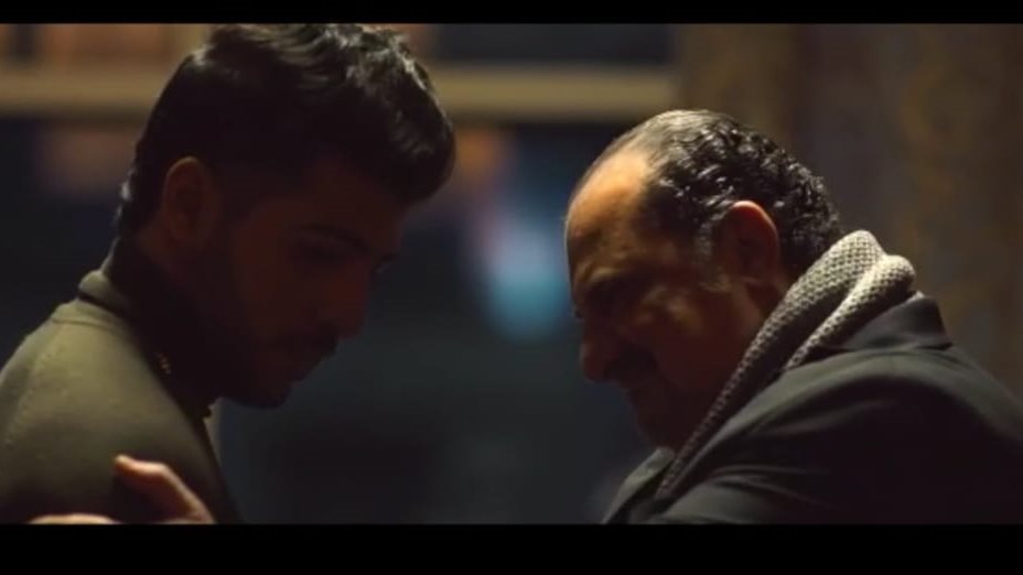 اللي مالوش كبير