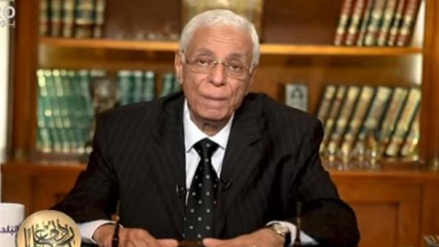 الدكتور حسام موافى
