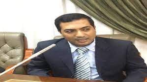 محمد راشد أستاذ الاقتصاد بجامعة بني سويف