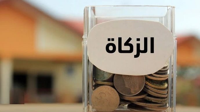 حكم إخراج الزكاة على المواد الغذائية المخزونة لمدة عام