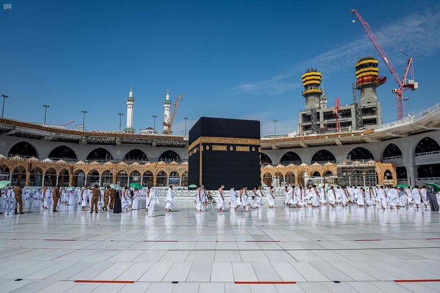 خطيب المسجد الحرام: احذروا معصيته فقد خاب عبد فرط في أمر ربه