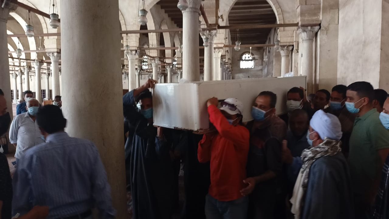 .تشييع جثمان فقيد الحركة العمالية محمد وهب الله 