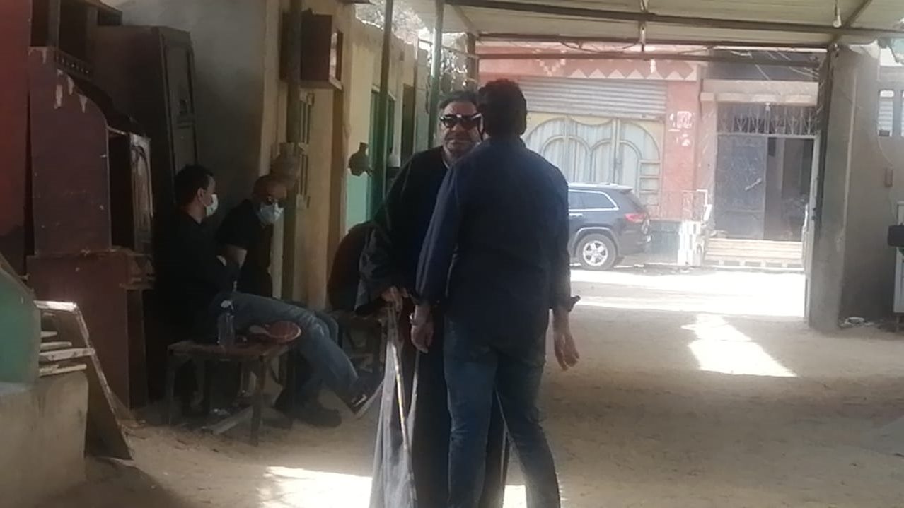 نجل طبيب الغلابة يكشف وصايه أمه وأسباب وفاته ودفنها بالسنطة 