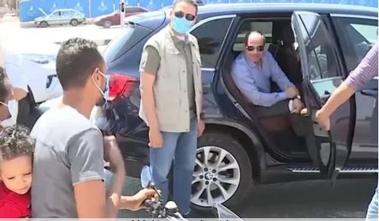 لقاء الرئيس السيسي بـ عامل دليفري 