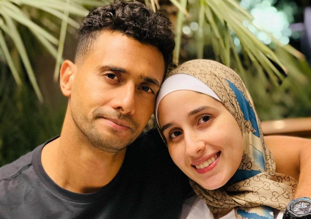 احمد عادل عبد المنعم وزوجته
