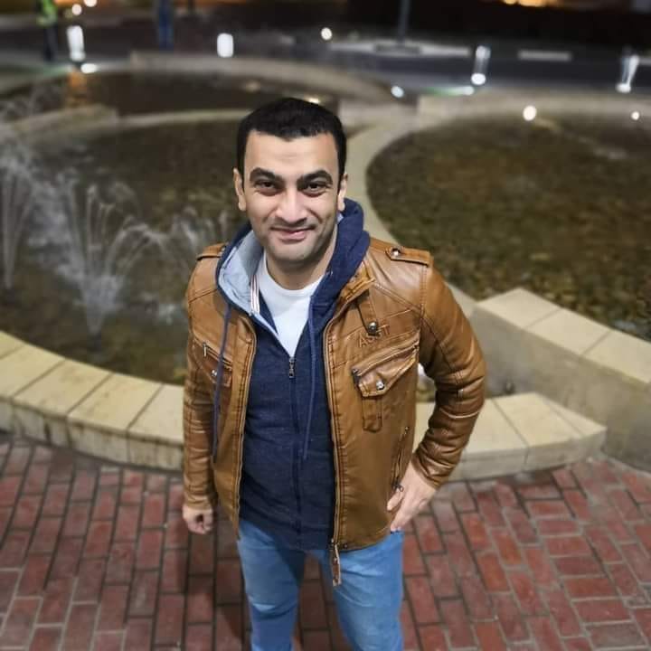 الزميل محمود عرفات 