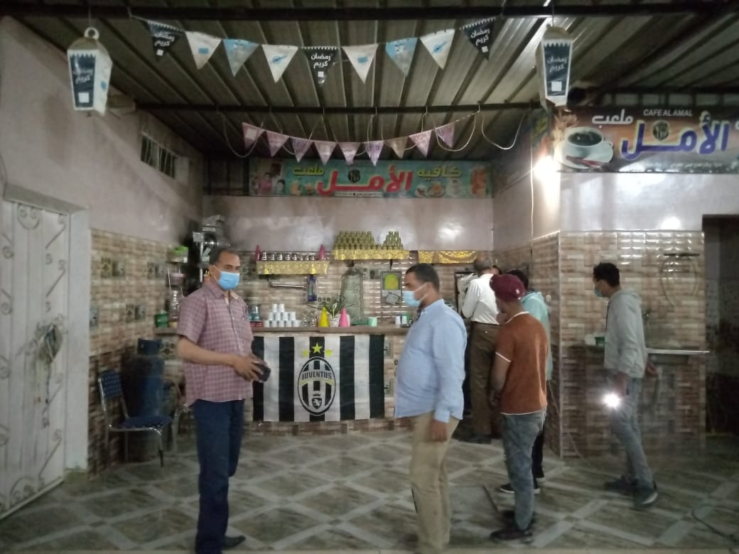 الحملات على المقاهي 