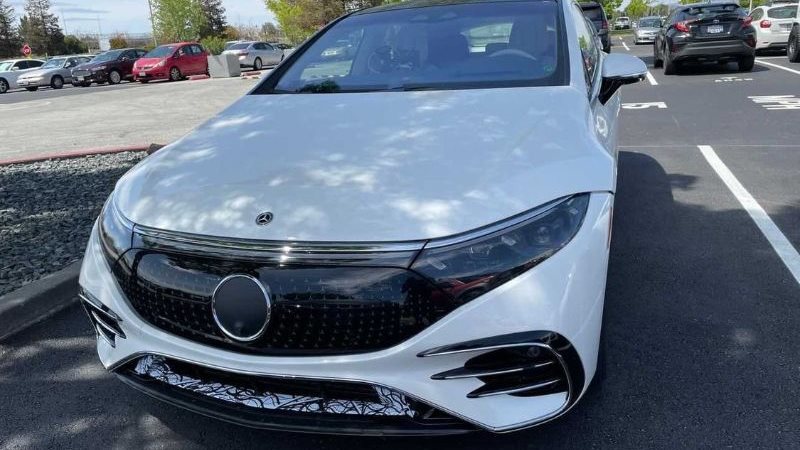  مرسيدس  mercedes eqs 