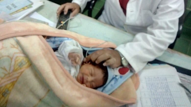 توقيع الكشف الطبي على الأطفال بالمنيا 