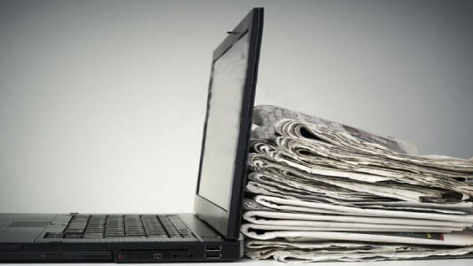 الصحف الورقية في مواجهة الحداثة
