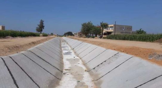 تبطين الترع 