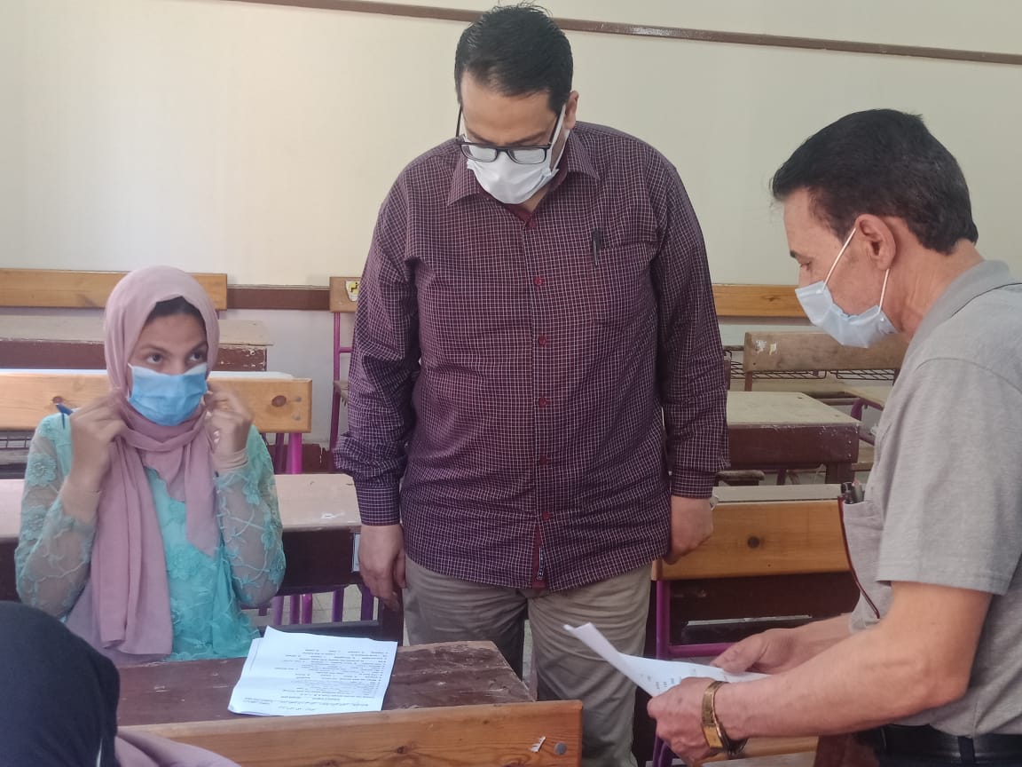 وكيل التعليم بالغربية يتابع  سير الامتحان التكميلي للتعليم  وكيل التعليم بالغربية يتابع  سير الامتحان التكميلي للتعليم