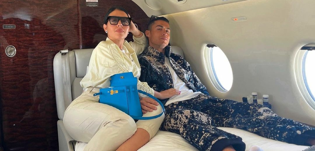 كريستيانو وصديقته 