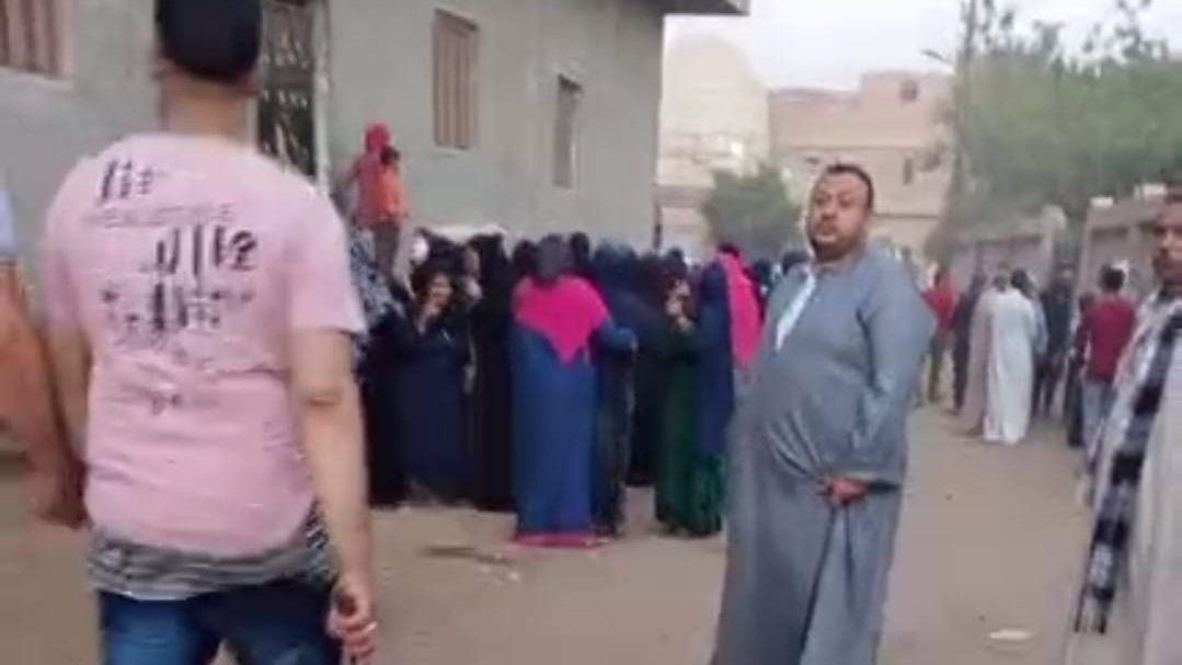 تشييع جنازة ضحايا مشروع الصرف الصحي بالعدوة 