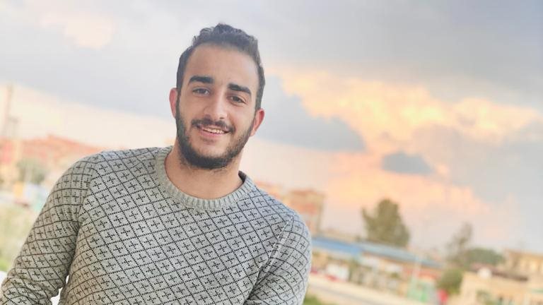 الشاب البطل