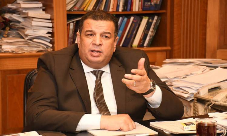 الكاتب الصحفي عبد الرازق توفيق